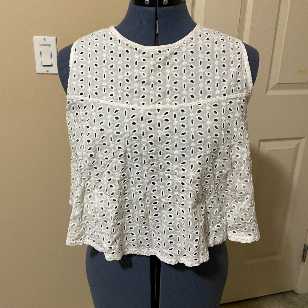 QED London | Embroidered Crop Top